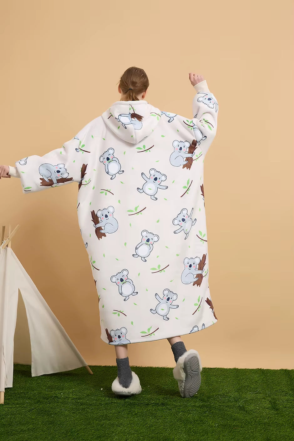 Plus Size Sherpa Wearable Hoodie Blanket for Adults - Oversized Custom Winter Apparel from China Factory