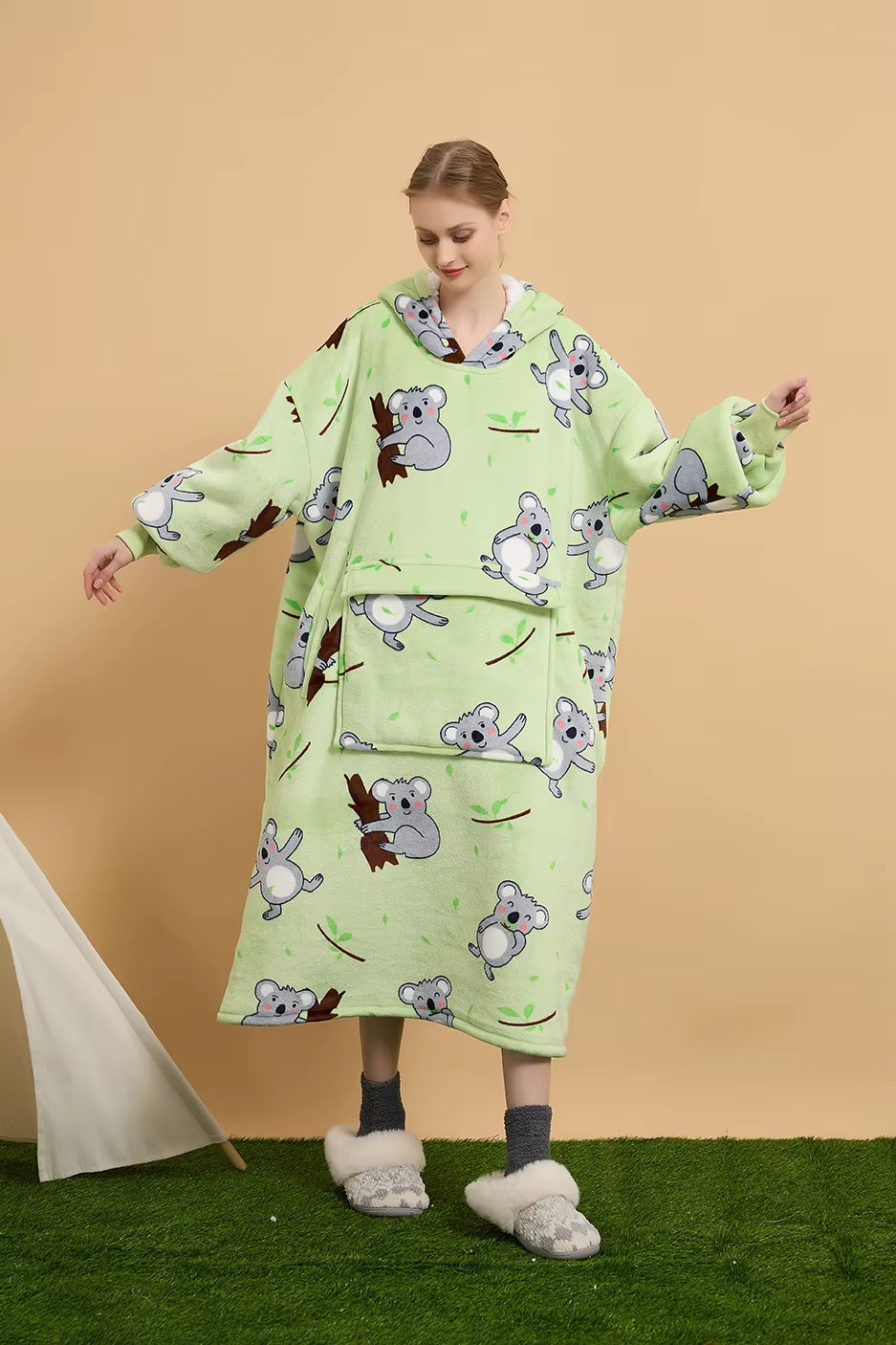 Plus Size Sherpa Wearable Hoodie Blanket for Adults - Oversized Custom Winter Apparel from China Factory